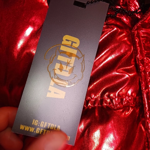 GIFTED LA VEST JACKET WITH HOOD RED WOMENS SMALL 100%POLYESTER - Picture 3 of 14